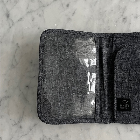 Lug Travel Wallet and Passport Holder - Picture 5 of 6